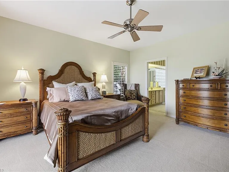 27038 Oakwood Lake Dr — Photo 21