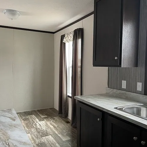 805 Ernest St — Photo 10