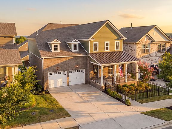 2nd image of 1052 Pebble Run Rd