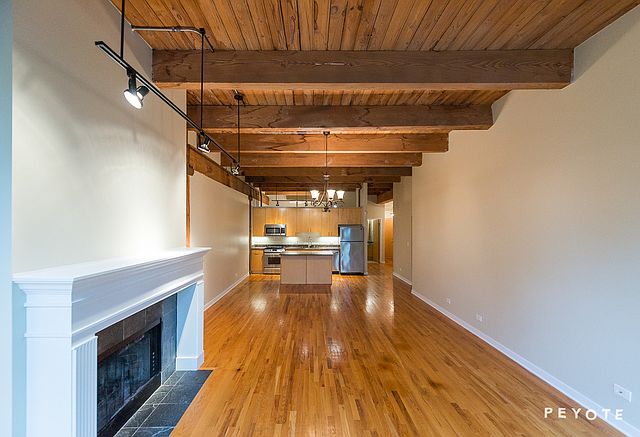 1st image of 2201 W Wabansia Ave APT 15