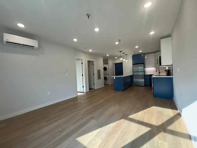 55A Tunxis Ave #139 — Photo 9