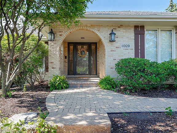 2nd image of 11320 Willow Creek Ln