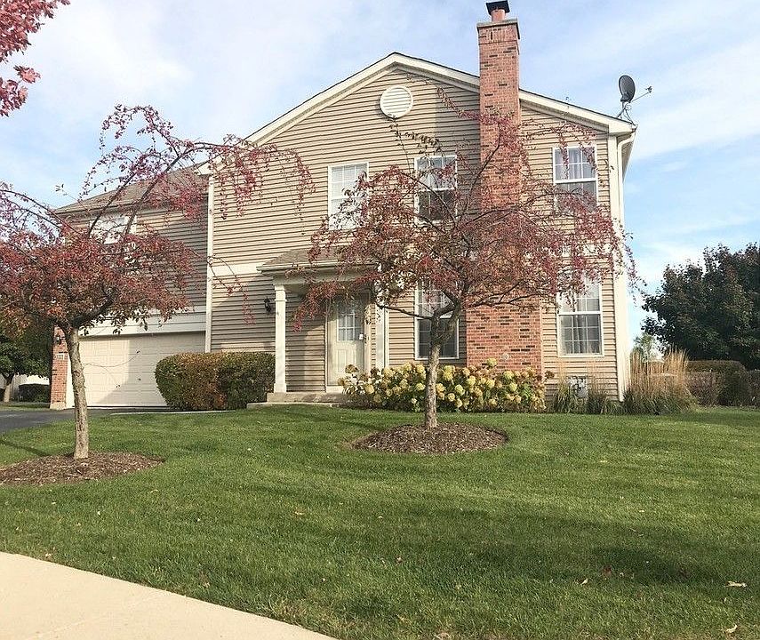 1st image of 1221 Bradley Cir