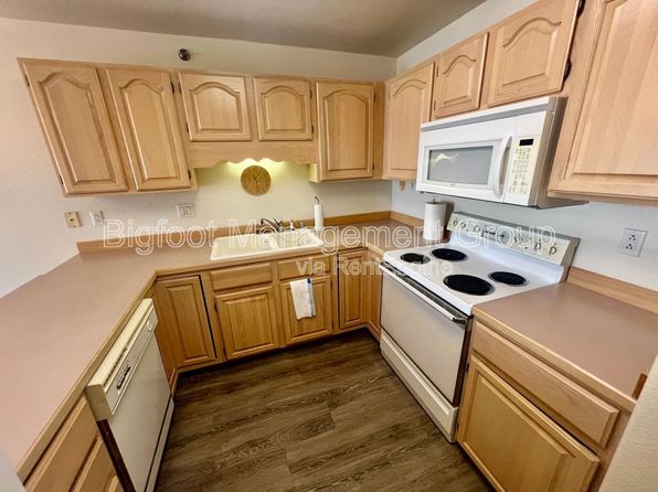 1701 Prospect Ave #3F