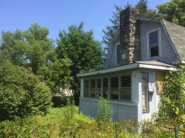 50 Harmon Rd, Bennington, VT 05201