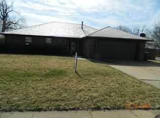 910 W Gemini Rd, Edmond, OK 73003