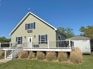 203 Lower Cliff Dr, Kelleys Island, OH 43438