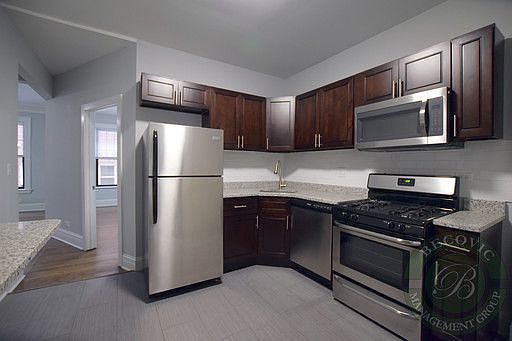 4th image of 6107 N Winthrop Ave APT 1