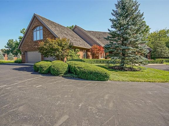 4th image of 8680 Williamshire West Dr