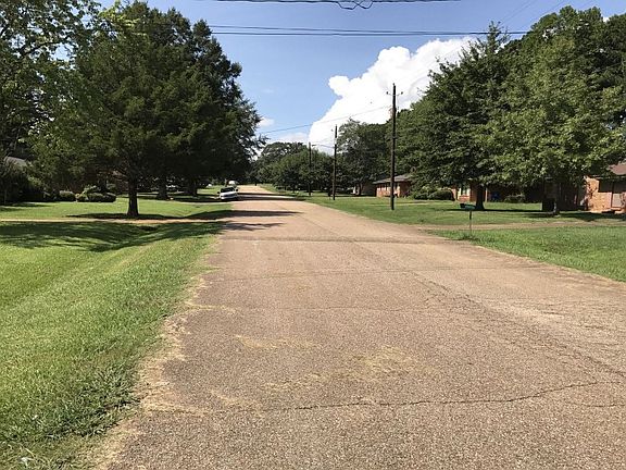 5th image of 257 Westside Dr