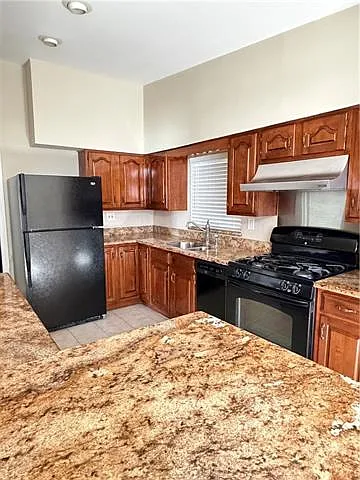 808 Cynthia Ave — Photo 5