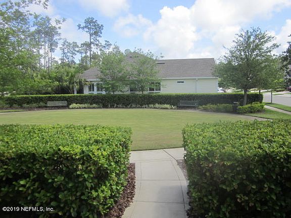 3rd image of 44 Auburn Cir