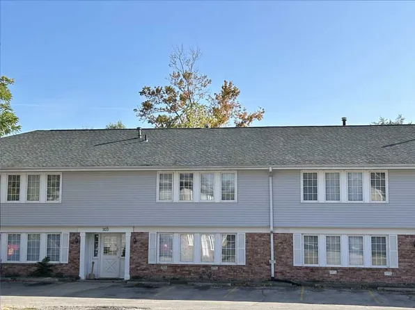 303 32nd St NE #2, Cedar Rapids, IA 52402