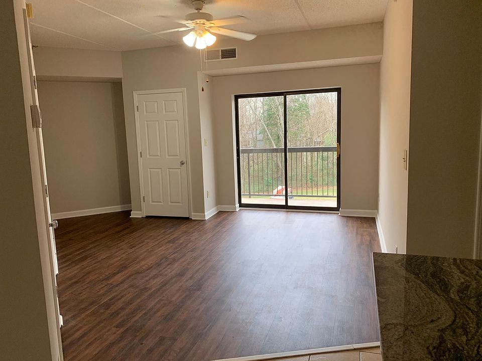 1st image of 211 Heritage Blvd Suite 315