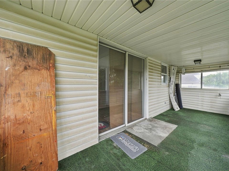 25th image of 1221 Martin Ave