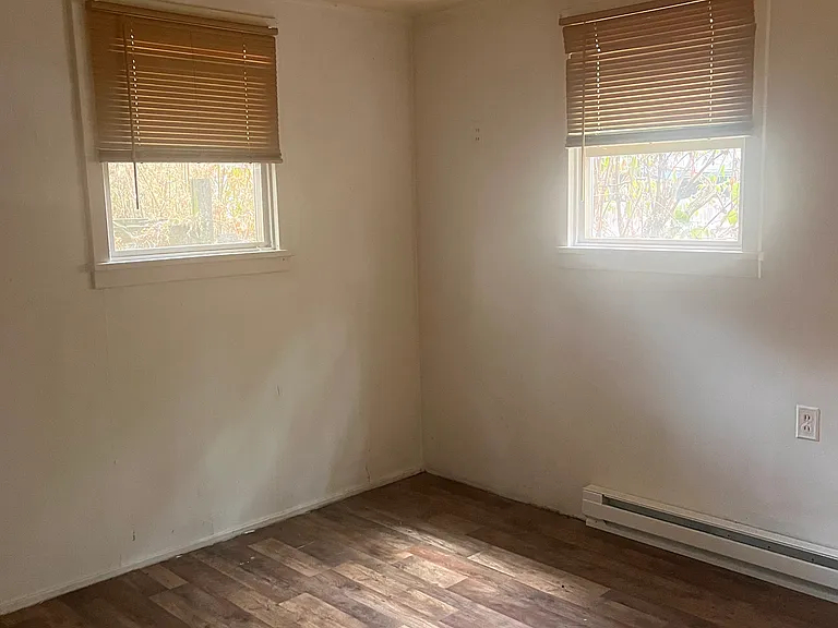 2493 Portland Aly — Photo 9