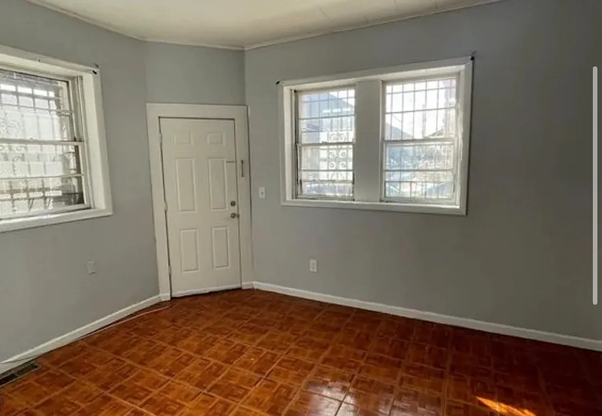 Building Photo - 401 Marshall St #1A