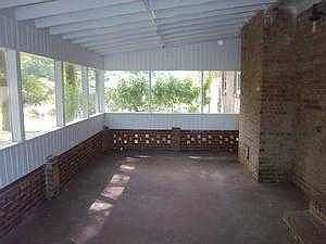 SCREEN PORCH
