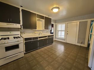 5026 18th Ave, Kenosha, WI 53140