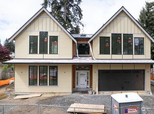 1011 166th Pl NE, Bellevue, WA