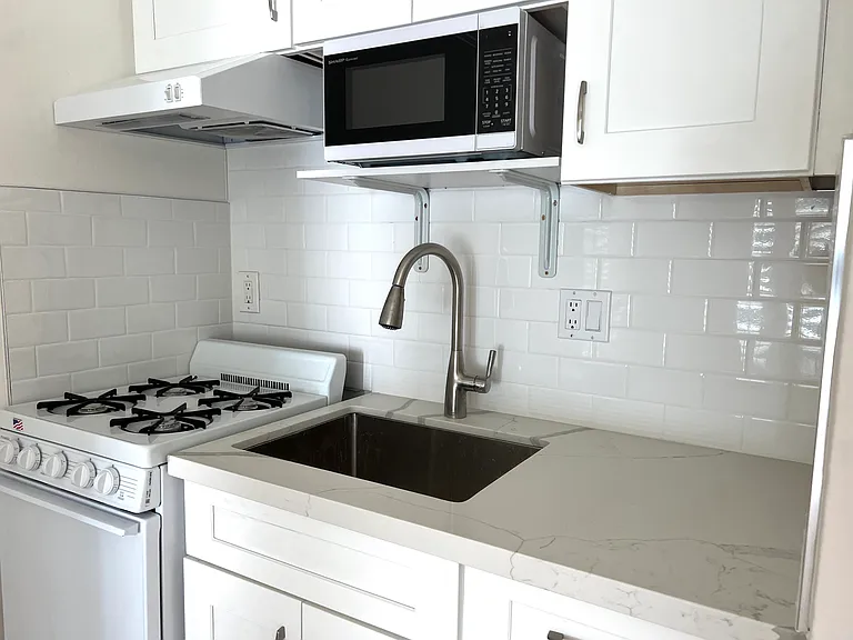 20 Bluebell Ln #B — Photo 4