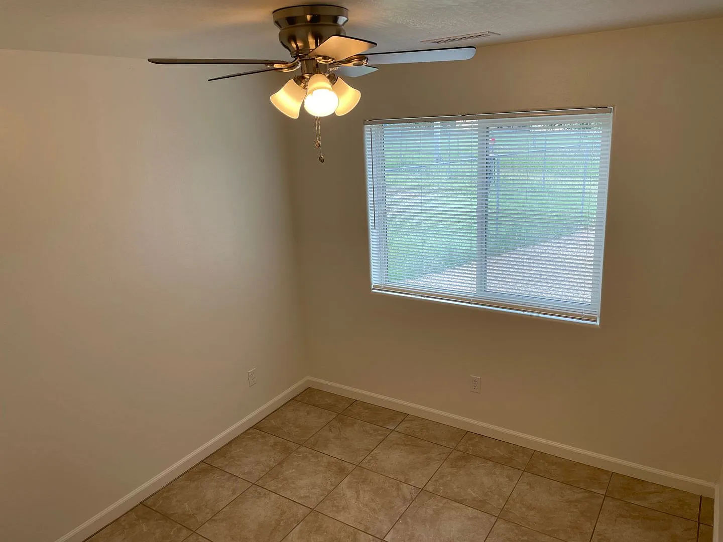 3180 N Greg Dr — Photo 3