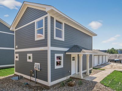 217 N Walnut St, Chaska, MN, 55318