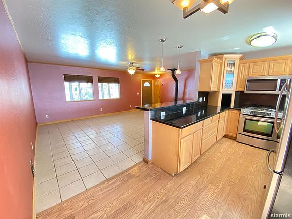 4th image of 1177 Watson St