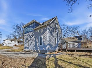 211 Mulberry St, Oakland, IA 51560