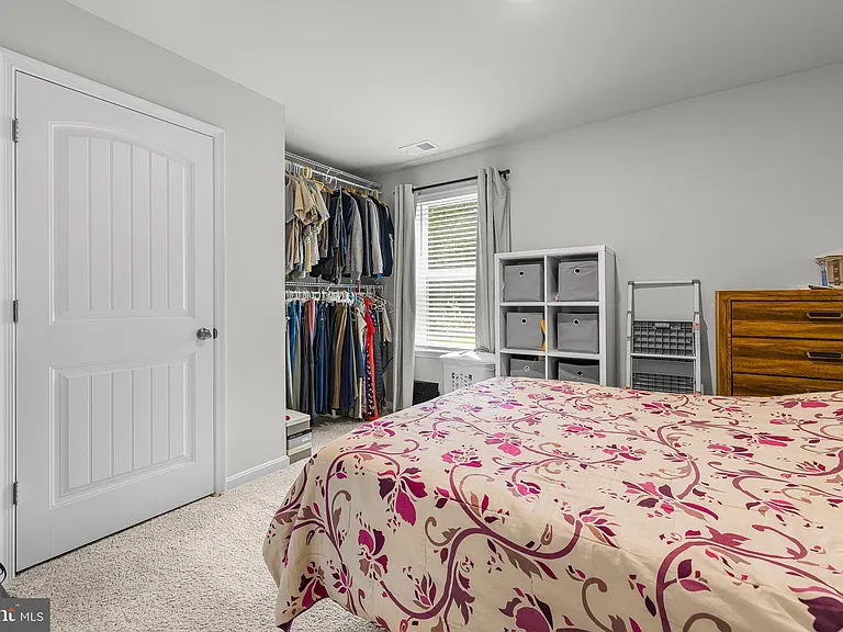 459 Currant Cir — Photo 33
