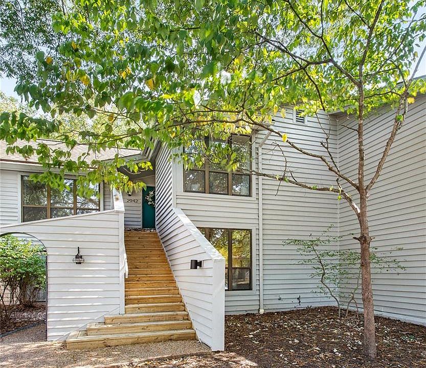 1st image of 2942 Woodbridge Crossing Dr #2942