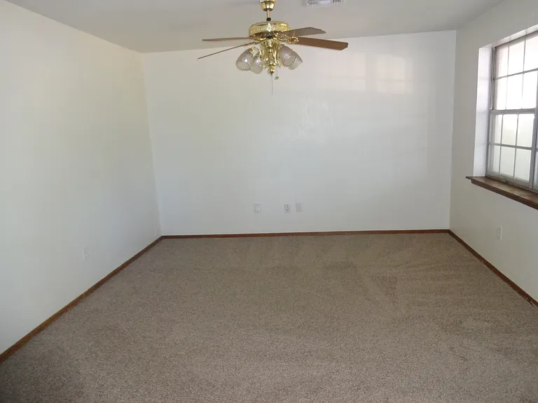 3828 N Bella Vista Dr — Photo 5
