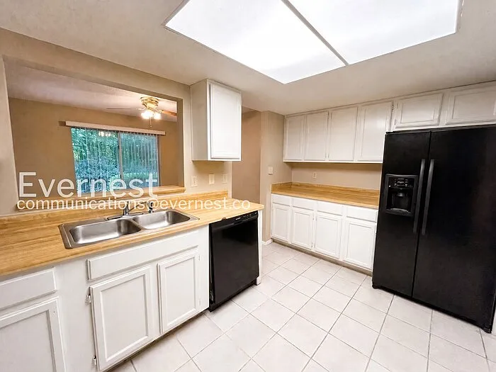 47 Little Silver Ct SE — Photo 5