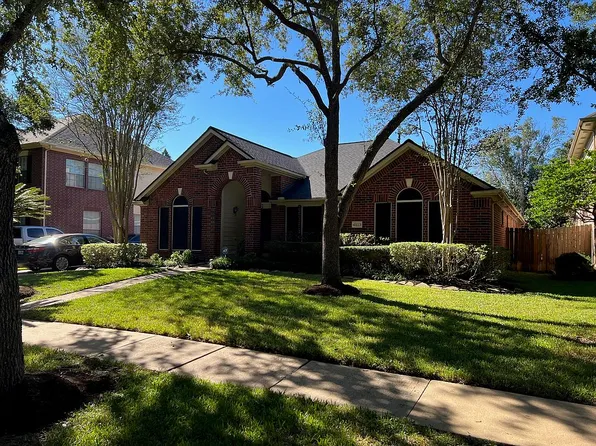 4923 Magnolia Run Dr, Sugar Land, TX 77478