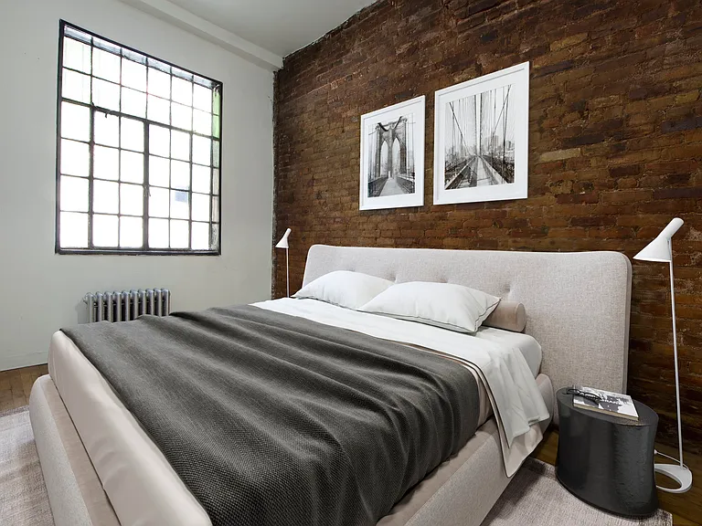 528 E 13th St #1D — Photo 1
