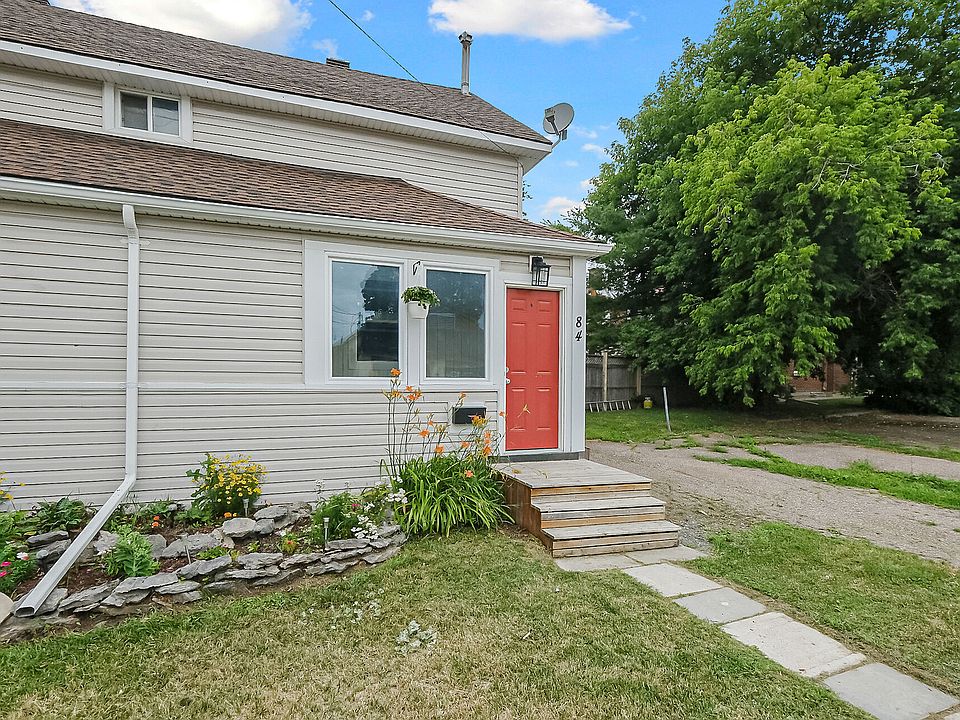 1st image of 84 McLachlin St S