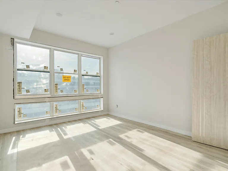 3727 Lancaster Ave #300 — Photo 11