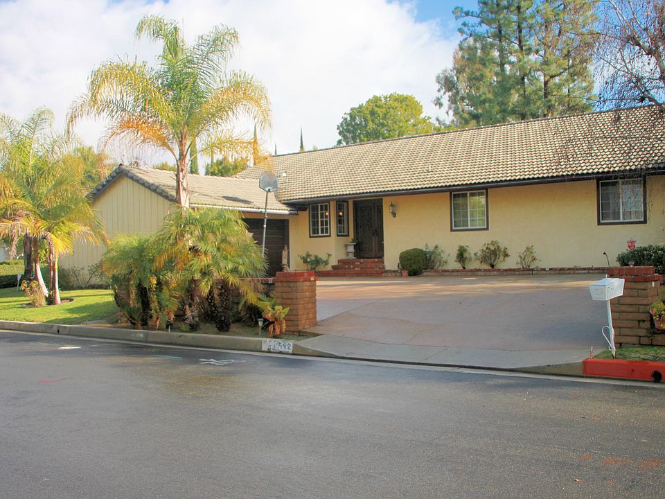 1st image of 15552 Aqua Verde Dr