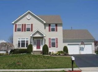 104 Hibiscus Dr, Burlington, NJ 08016