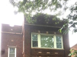 5450 W Cornelia Ave, Chicago, IL 60641