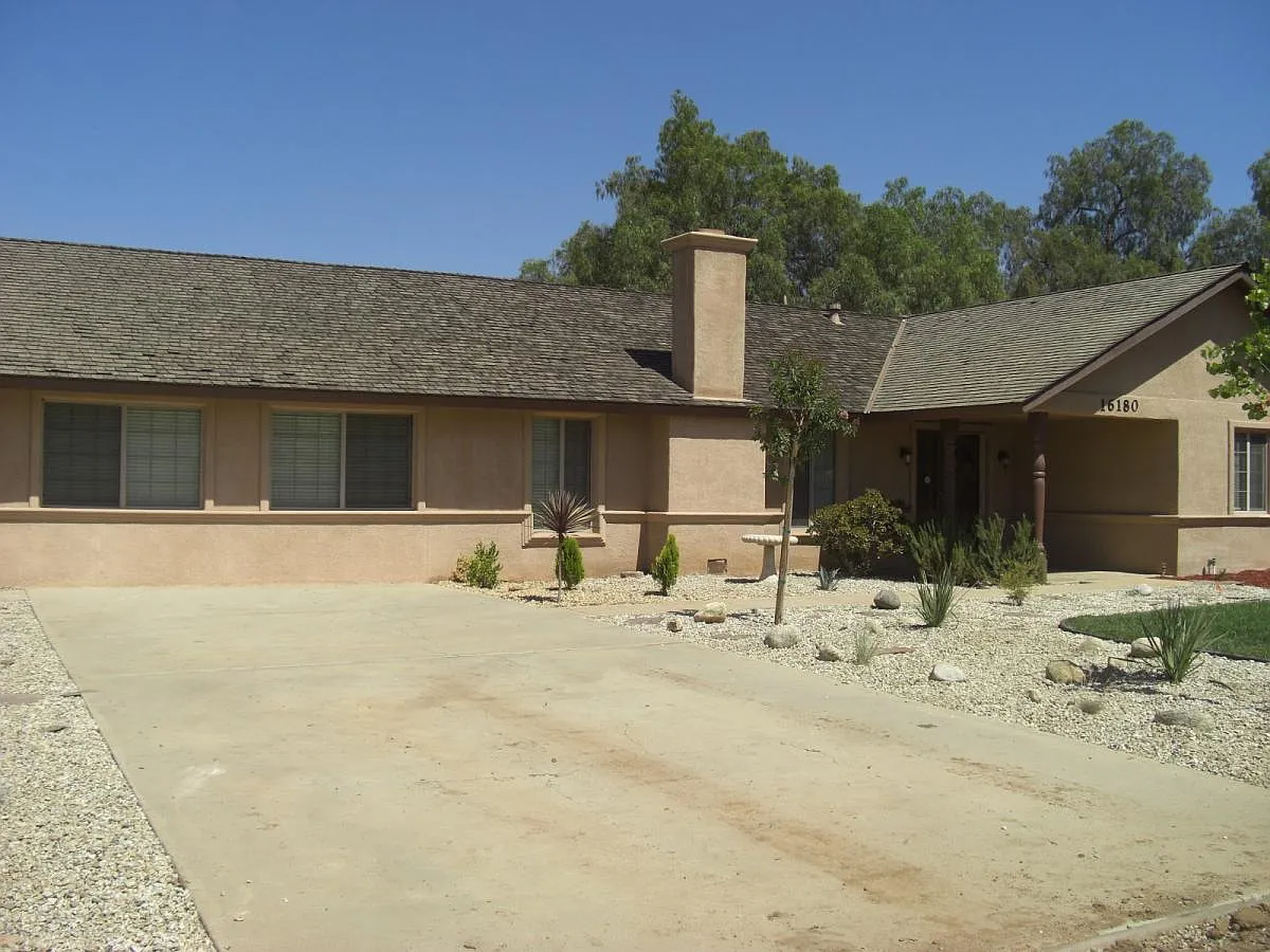 16180 Washington Street — Photo 3