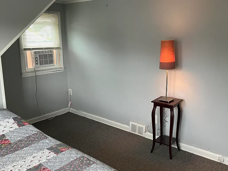 903 Catherine St — Photo 9