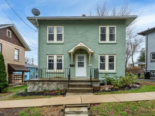 916 Gates St, Phillipsburg Town, NJ 08865