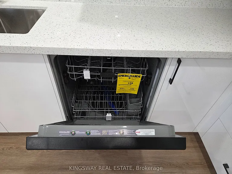 839 Miltonbrook Cres #BASEMENT — Photo 7