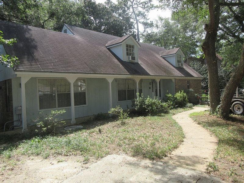 1st image of 709 Kumquat Ave