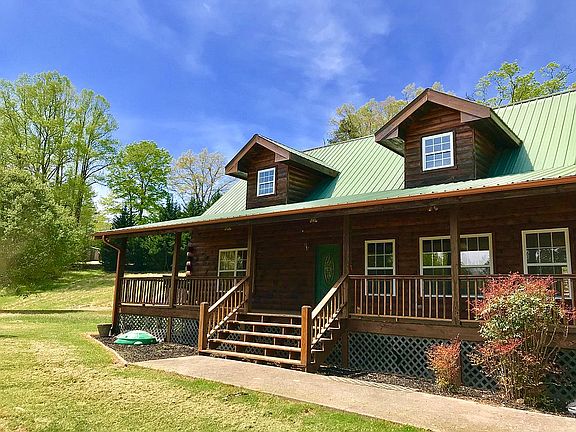 In the middle of 3 acres