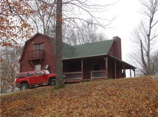 373 Hilltop Rd, Lobelville, TN 37097