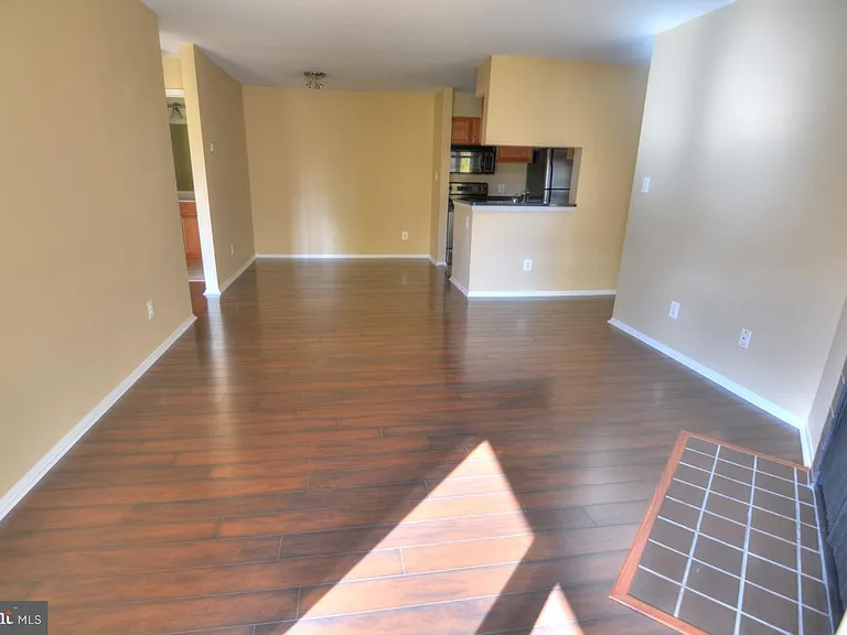 1793 Jonathan Way #L — Photo 18