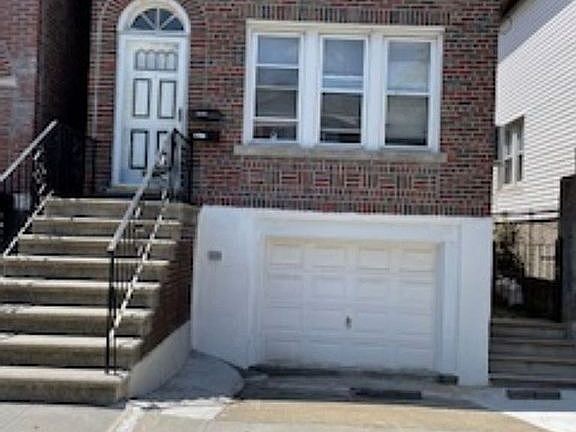 4th image of 1713 Lurting Ave
