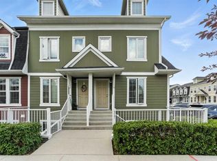 927 E Auburn Bay Cir SE, Calgary, AB T3M 1S6